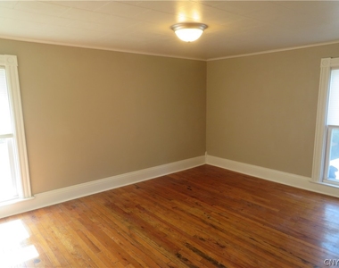 308 Hartford Place - Photo Thumbnail 11