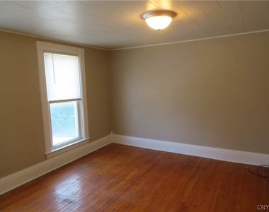 308 Hartford Place - Photo Thumbnail 10