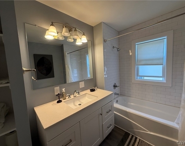 412 Court Street - Photo Thumbnail 11