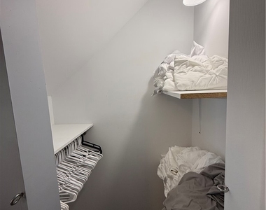 412 Court Street - Photo Thumbnail 8