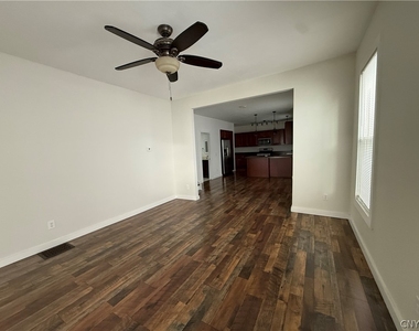 610 N Mcbride Street - Photo Thumbnail 1