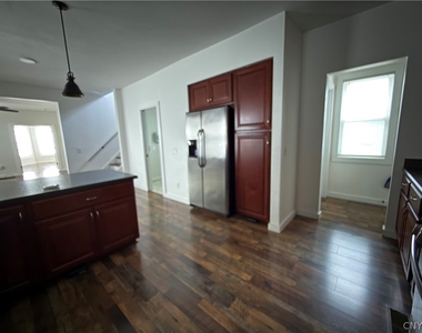 610 N Mcbride Street - Photo Thumbnail 10