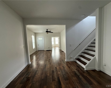 610 N Mcbride Street - Photo Thumbnail 7
