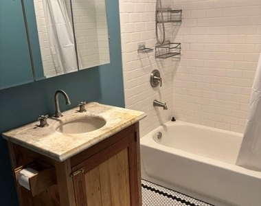 237 W 3rd Street - Photo Thumbnail 8
