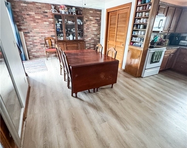 101 Pittsford Street - Photo Thumbnail 4