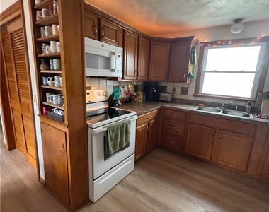 101 Pittsford Street - Photo Thumbnail 5