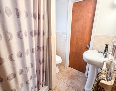 101 Pittsford Street - Photo Thumbnail 8