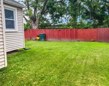 101 Pittsford Street - Photo Thumbnail 17