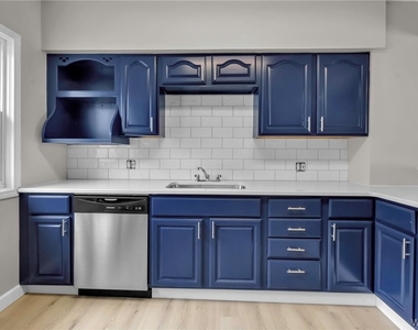 2514 Delaware Avenue - Photo Thumbnail 4