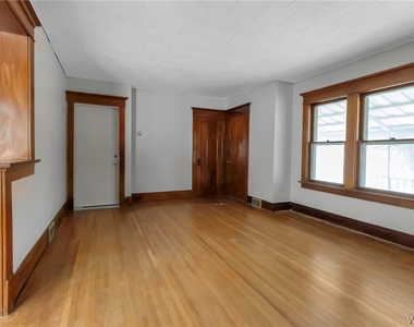 2514 Delaware Avenue - Photo Thumbnail 16
