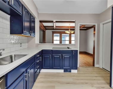 2514 Delaware Avenue - Photo Thumbnail 8