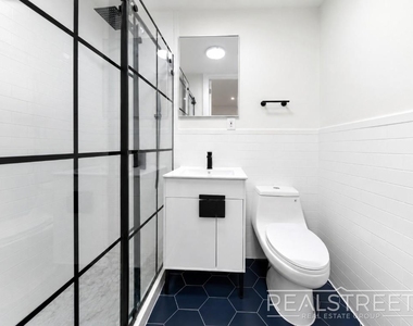 445 Classon Ave - Photo Thumbnail 4