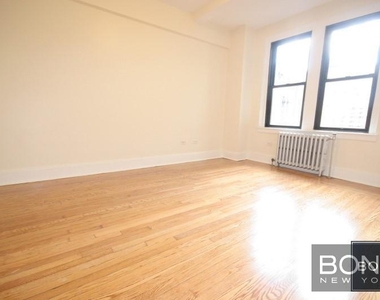 East 68th Street - Photo Thumbnail 1