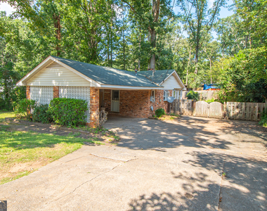 1005 College Station Road - Photo Thumbnail 1