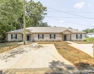 202b West Street - Photo Thumbnail 1