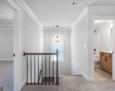 448 Banff Drive - Photo Thumbnail 10