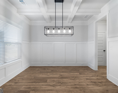 448 Banff Drive - Photo Thumbnail 3