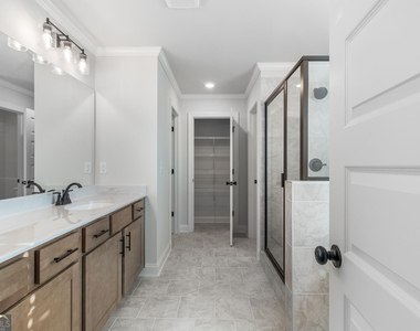 448 Banff Drive - Photo Thumbnail 13