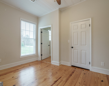 696 North Avenue - Photo Thumbnail 21