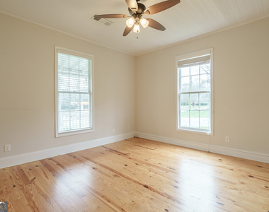 696 North Avenue - Photo Thumbnail 6