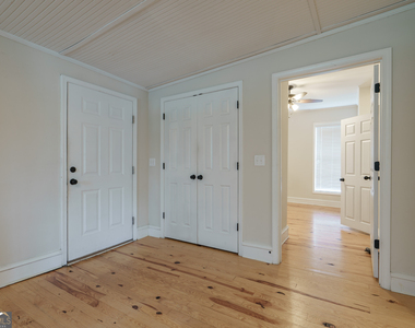 696 North Avenue - Photo Thumbnail 14