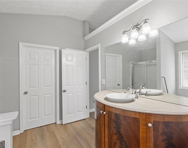4680 Sterling Oaks Court - Photo Thumbnail 23