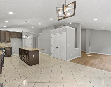 4680 Sterling Oaks Court - Photo Thumbnail 15
