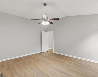 4680 Sterling Oaks Court - Photo Thumbnail 24