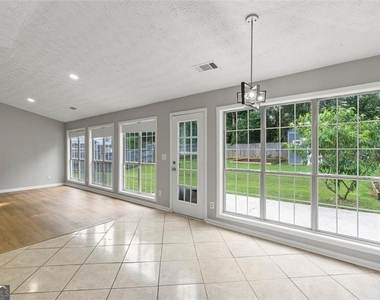 4680 Sterling Oaks Court - Photo Thumbnail 10