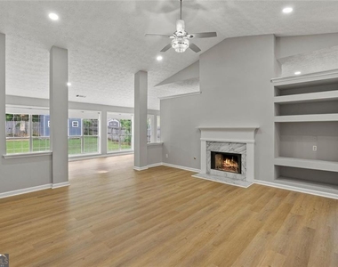 4680 Sterling Oaks Court - Photo Thumbnail 6