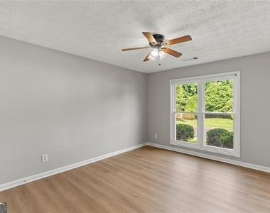 4680 Sterling Oaks Court - Photo Thumbnail 25