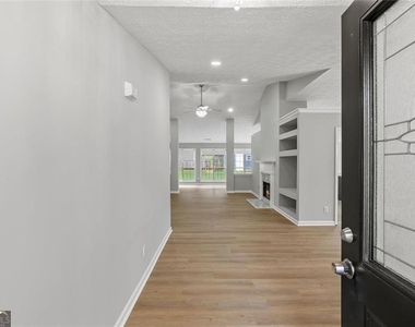 4680 Sterling Oaks Court - Photo Thumbnail 3