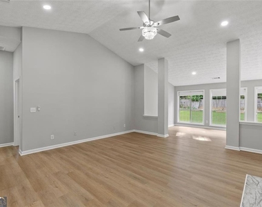 4680 Sterling Oaks Court - Photo Thumbnail 5