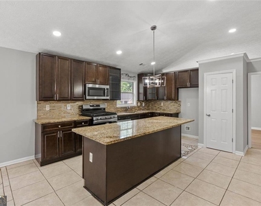 4680 Sterling Oaks Court - Photo Thumbnail 17