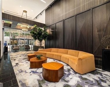 44 Peachtree Place Nw - Photo Thumbnail 14