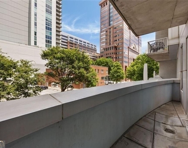 44 Peachtree Place Nw - Photo Thumbnail 13