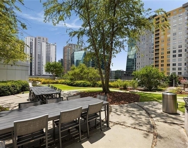 44 Peachtree Place Nw - Photo Thumbnail 19