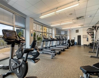 44 Peachtree Place Nw - Photo Thumbnail 15