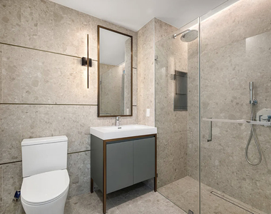 20 Rockwell Place - Photo Thumbnail 4