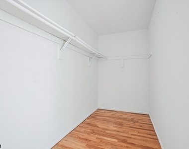 38 Park Street - Photo Thumbnail 14