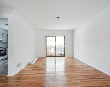 38 Park Street - Photo Thumbnail 8