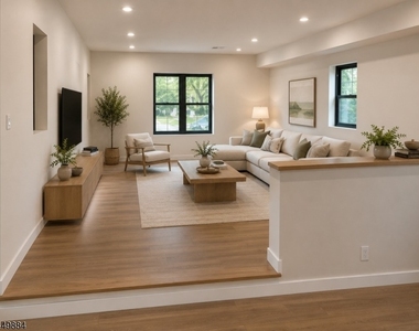 212 Willow Grove St - Photo Thumbnail 4