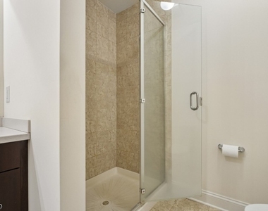 36 Bloomfield Ave - Photo Thumbnail 17