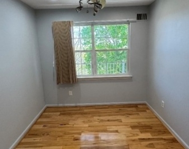 81 Crestview Ln - Photo Thumbnail 7