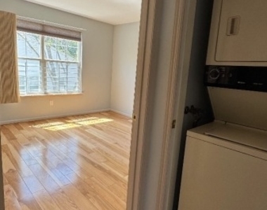 81 Crestview Ln - Photo Thumbnail 16
