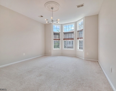 408 Kensington Ln - Photo Thumbnail 19