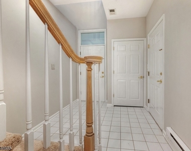 408 Kensington Ln - Photo Thumbnail 31