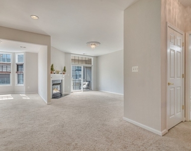 408 Kensington Ln - Photo Thumbnail 18