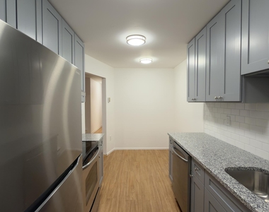 160 Cross Slope Court - Photo Thumbnail 12