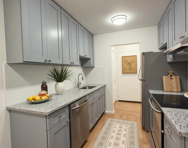 160 Cross Slope Court - Photo Thumbnail 5